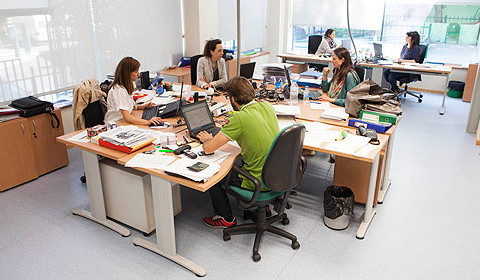 Las pymes crearon en abril más empleo que las grandes empresas