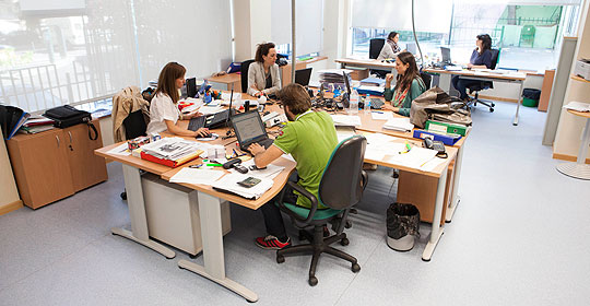 Las pymes crearon en abril más empleo que las grandes empresas